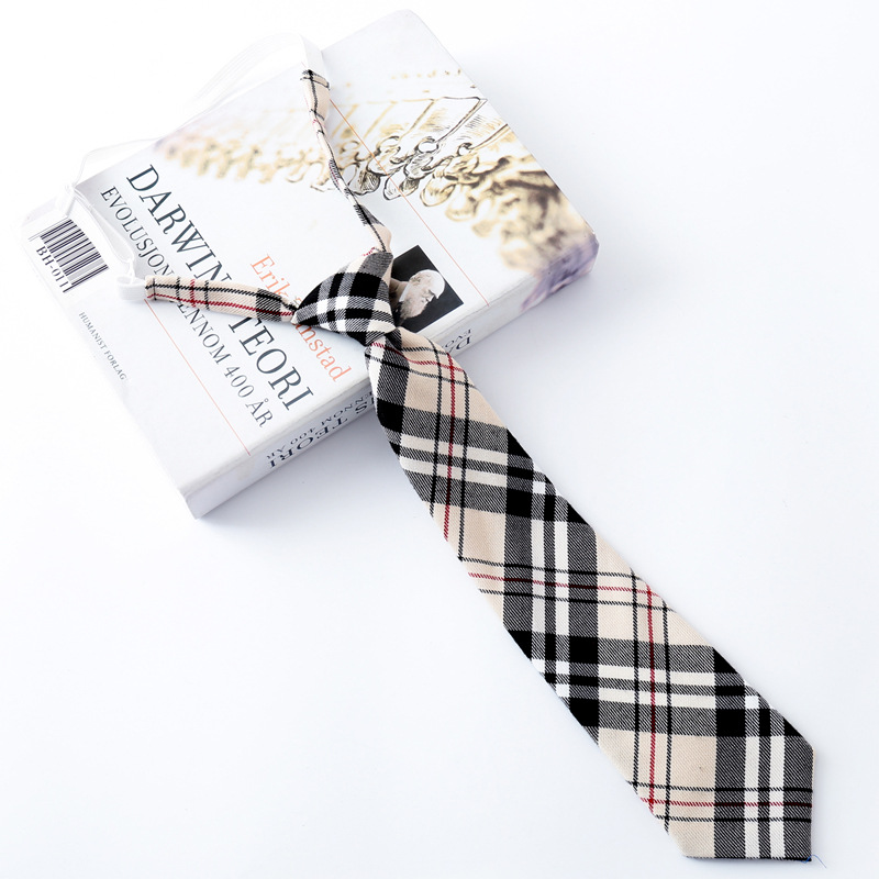 現物のネクタイの女性の短い怠け者のネクタイの学院の風の英倫の日本の学院の風の綿の格の土のクールな原宿の小さいネクタイ