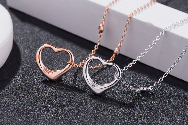 Simple Style Heart Shape Sterling Silver Plating Pendant Necklace display picture 3