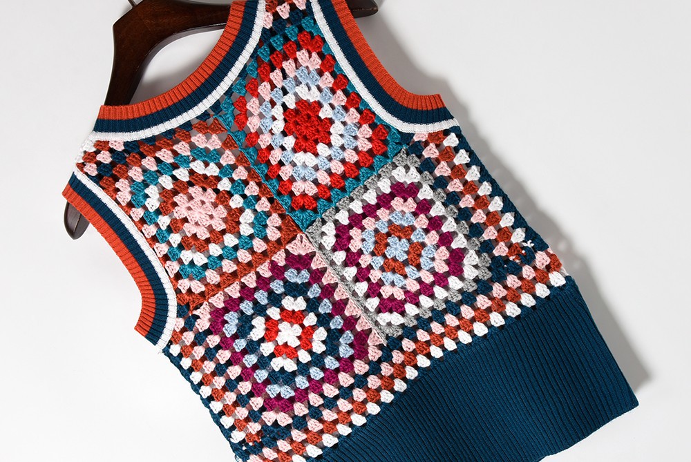 Gilet femme ATTEINDRE LES GENS en Tricot - Ref 3316203 Image 16