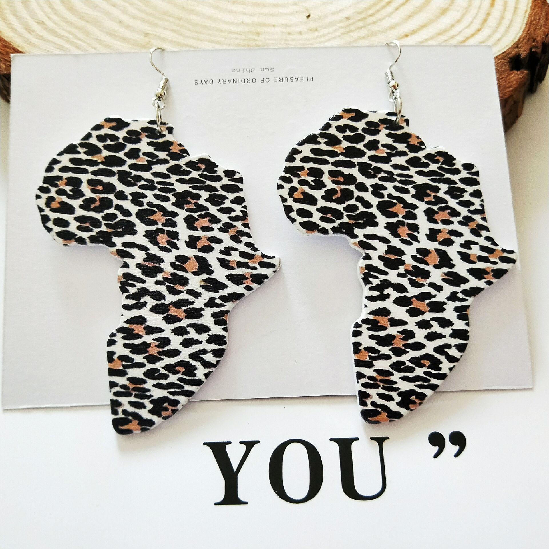Retro Leopard Printing Wooden Geometric Earrings display picture 4