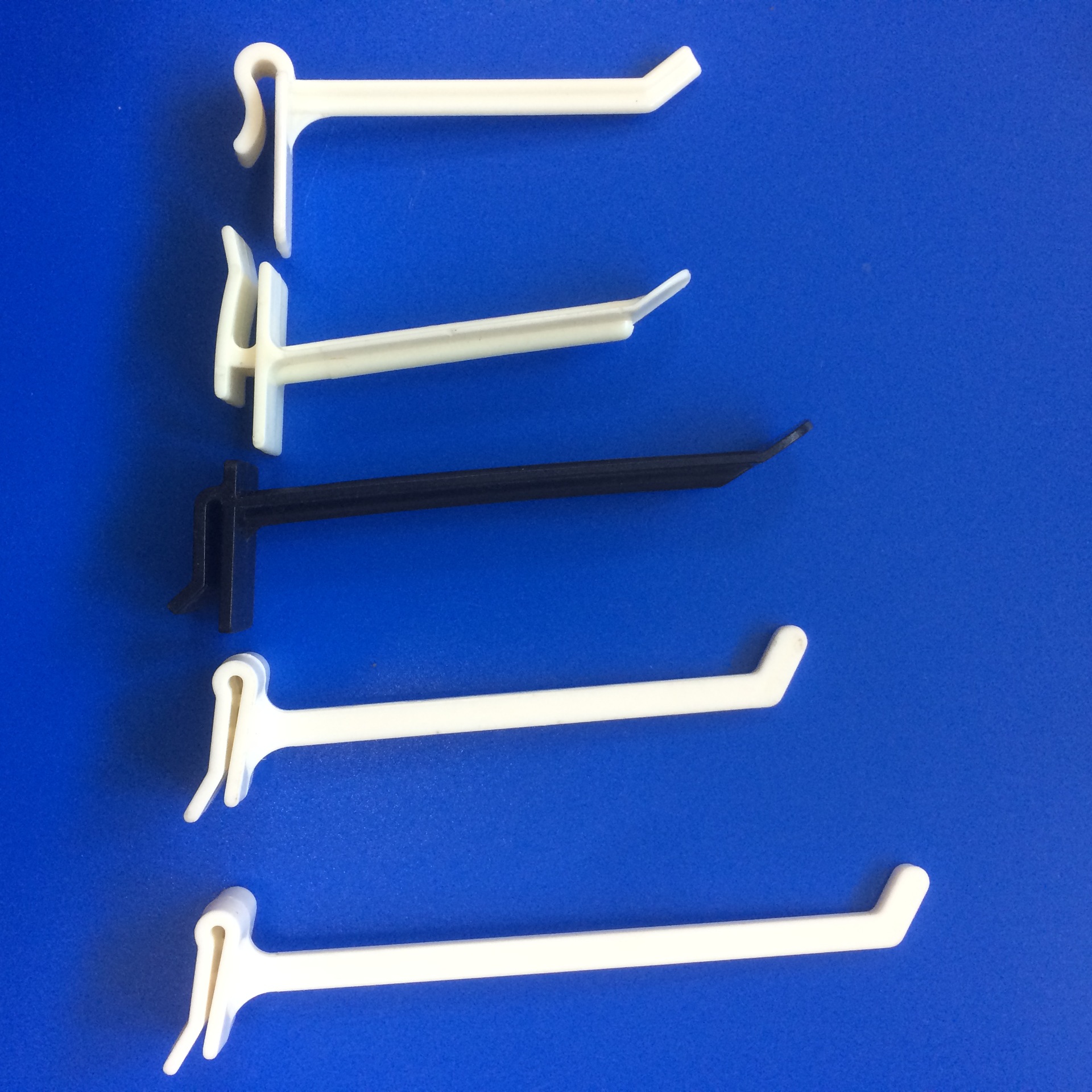 3寸超市槽板展示挂钩 白色展示架洞洞板挂钩 ABS圆杆货架展示勾