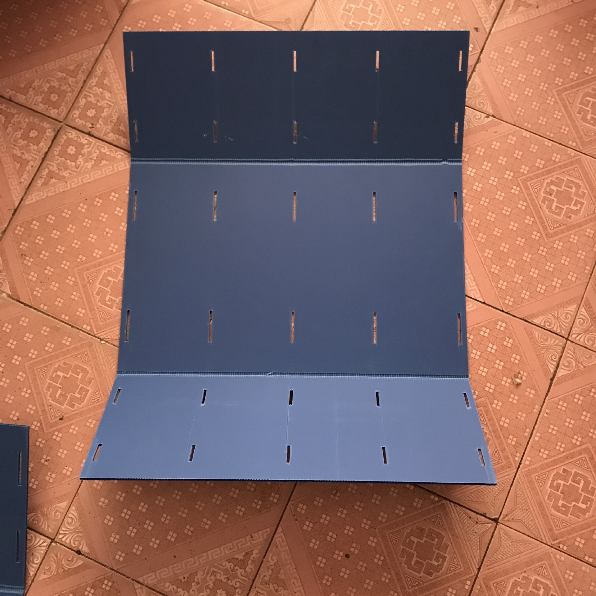 蓝色黑色 白色 4-6mm中空板 防腐蚀PP中空板 塑胶瓦楞骨架箱