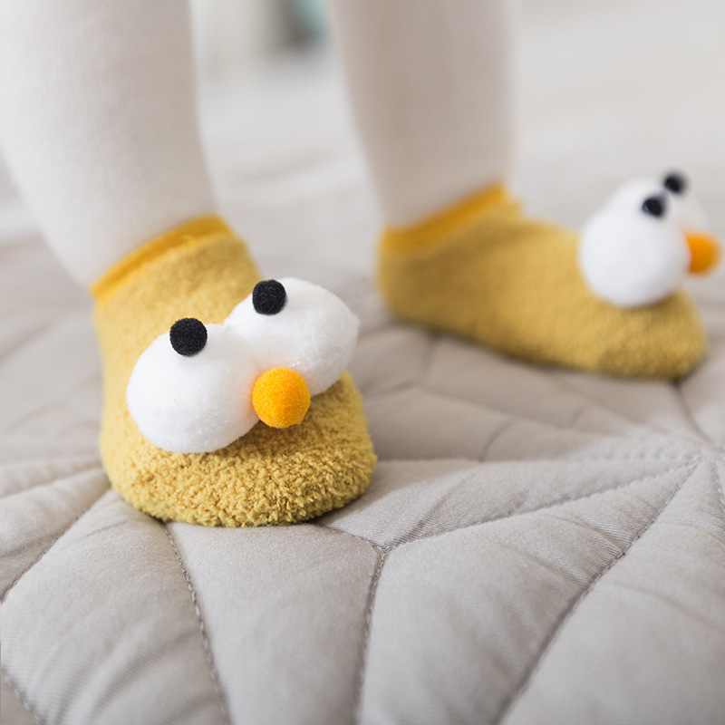 Primavera y otoño nuevo bebé piso calcetines antideslizante Bebé Zapatos calcetines grandes ojos lindo niños barco Calcetines niño interior