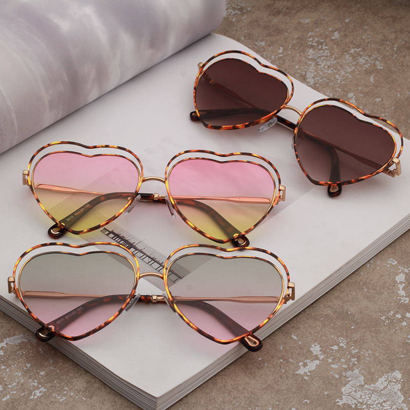 50g Weight Full Frame Glasses Structure Sunglasses Classification Ac, UV400 Protection Lens Material Special-Shaped Mirror Glasses Style Party, Street Occasion Heart Shape Pattern Women's Gender Simple Style Style Gold, Yellow Color Simple Style Heart Shape Ac UV400 Protection Special-Shaped Mirror Full Frame Women's Sunglasses