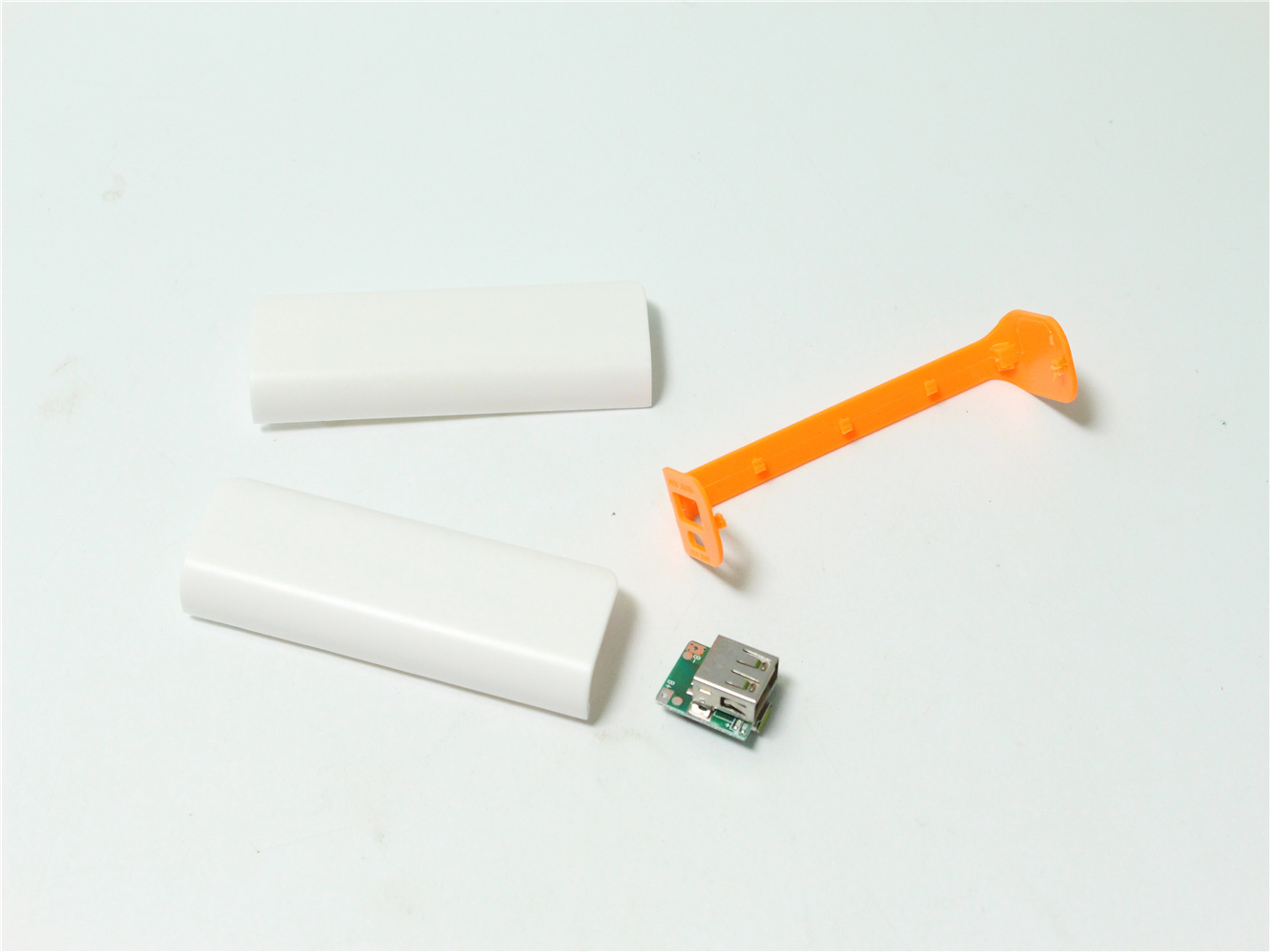 （中性）2600mAh USB便携式外置备用电池盒移动电源盒 不含电池