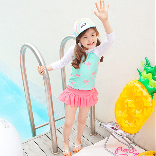 2020 New Girls Swimsuits for Big Children, Baby Children, Sun Protection Long Sleeve Girls Split Skirt Flamingo Swimsuit