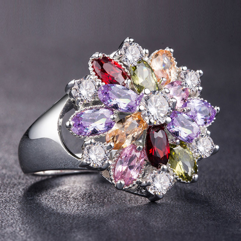 Creative Fashion Copper Inlaid Color Zircon Flower Shape Ring display picture 4