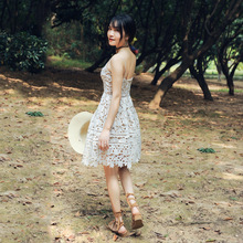 2018�ļ��¿�Ůװ��ȹ ��ɫ��˿����ȹ ¶����� �廨 һ������