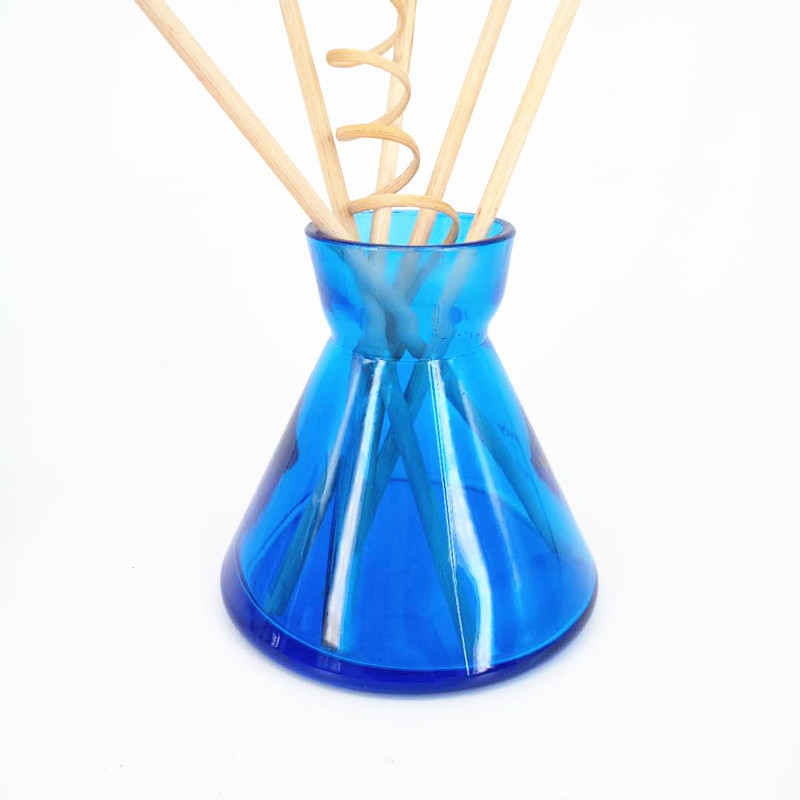 工厂供货现货销售新品家用香薰瓶200ml圆锥精美包装香水瓶礼盒