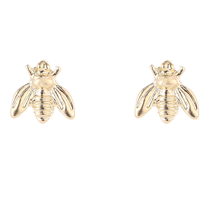 Silver pointed spike labret stud material detail