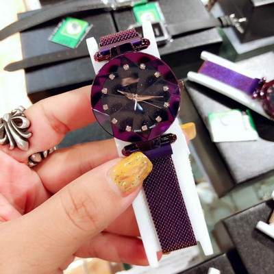 抖音爆款网红星空女士手表 磁铁表带潮流时尚防水石英表日本外贸