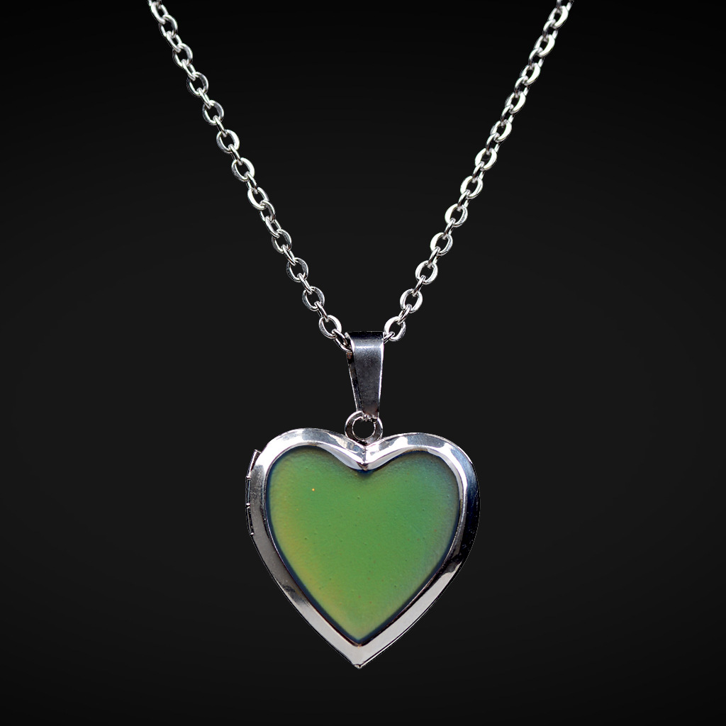 Temperature-sensing Color-changing Heart Necklace  display picture 8