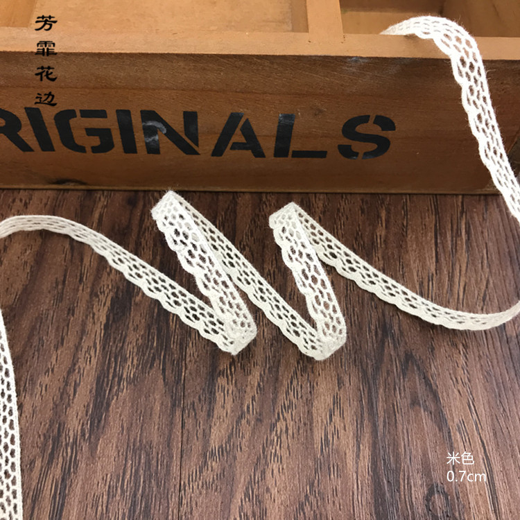 厂家直销0.7cm本白单边细线小花边 棉花边鞋带饰品服饰现货
