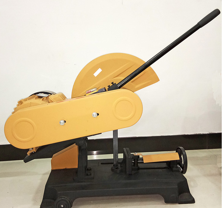 山西泓韵达陶瓷获得氮化硅陶瓷用切开机专利进步氮化硅陶瓷切开作业的作业效率