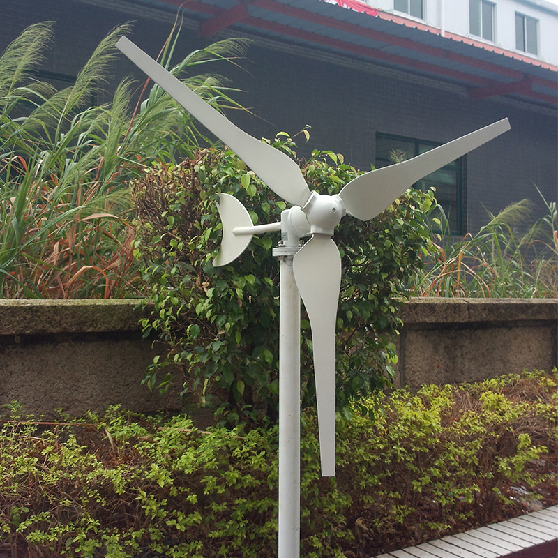 Manufacturers supply 50w Blade Wind Turbines Scenery complementary street lamp Dedicated install simple convenient