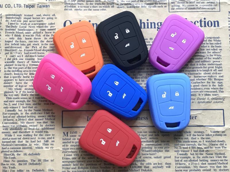 Suitable for Chevrolet Aveo Cruze Silicone Key Case Straight Type Special Car Remote Control Protective Cover Buckle