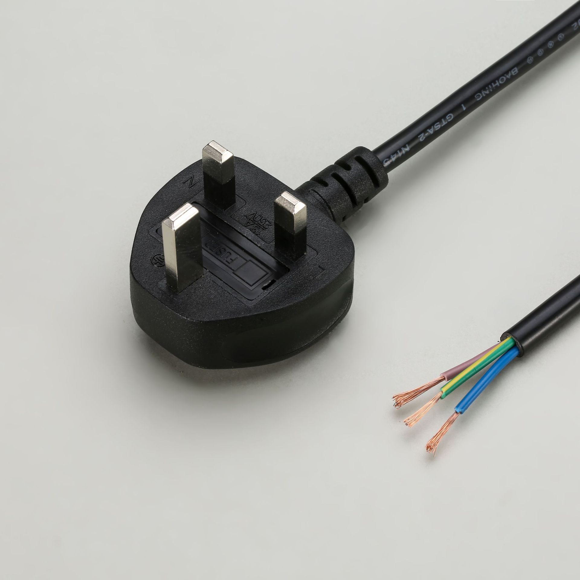 英规三插单头1.5米电源线 带保险丝13a英式电源线 英规电源线插头