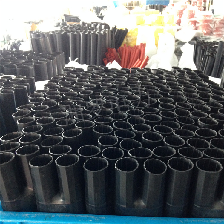 3A76D8CC422BBF98F46EC905033CFD