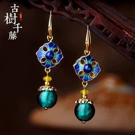 发簪;耳环;手链