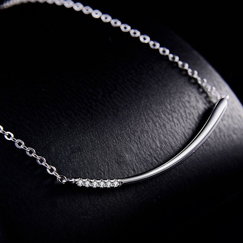 S925 Collar de plata simple moda estilo japonés y coreano codo con incrustaciones de circón cadena Cadena de clavícula de las mujeres collar de cara sonriente