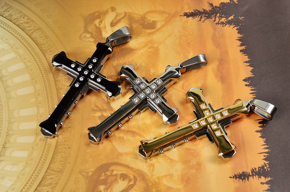Dark Knight Cross Necklace For Men In Titanium Steel With Stones_voghion.com