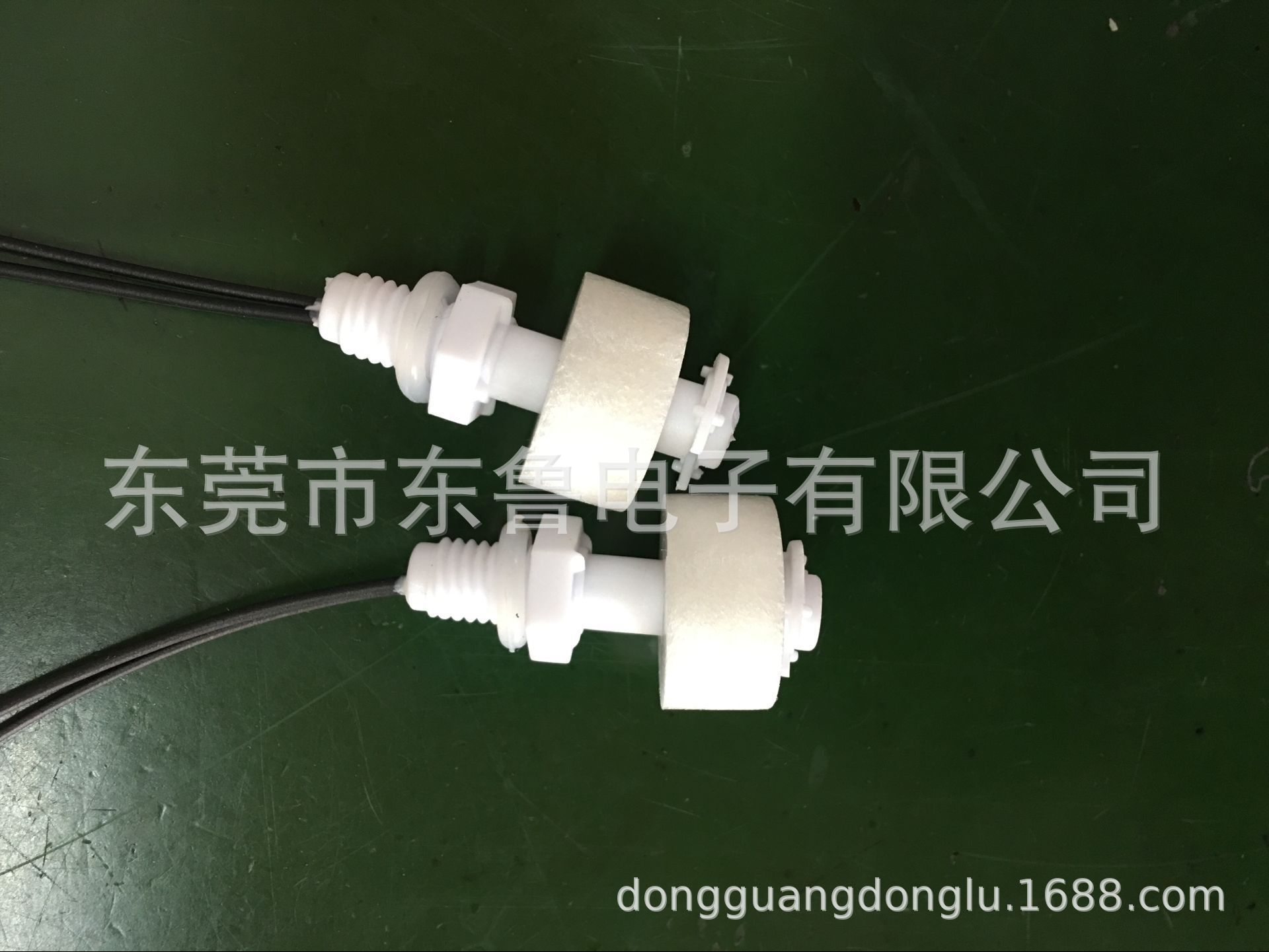 大量供应PP塑料小型浮球开关 液位开关 水位开关 PP25I