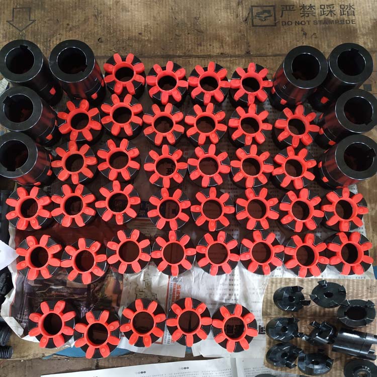 诺宇品牌45#钢铸钢夹紧LX/XL型星型梅花联轴器 GR星形弹性联轴器