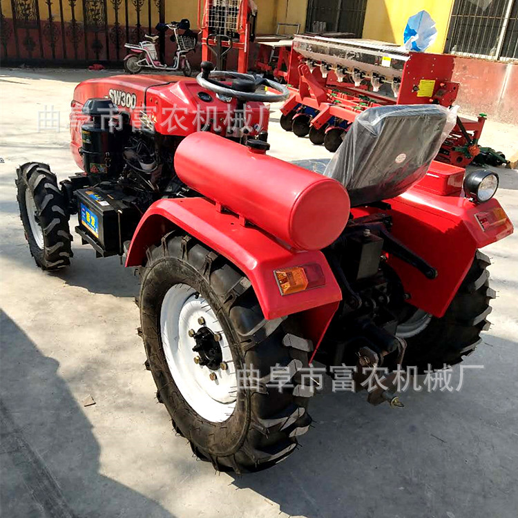 农用四轮拖拉机 大棚王旋田机 农用打地机