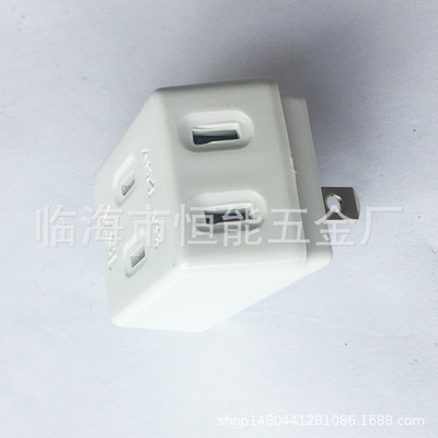 便攜迷妳日規３位２腳插座壹分三轉換插頭小插座15A大功率 白