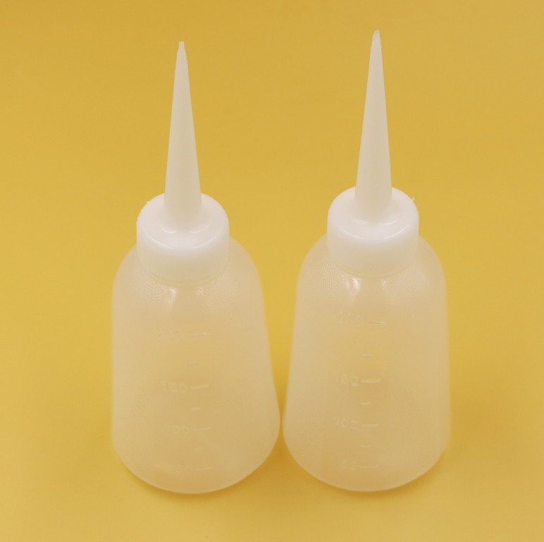 加厚250ml耐酸碱缝纫机油壶 塑胶加油壶 尖嘴注油壶