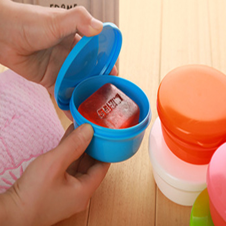 厂家直销塑料香皂盒 带盖防漏水肥皂盒 创意旅行日本