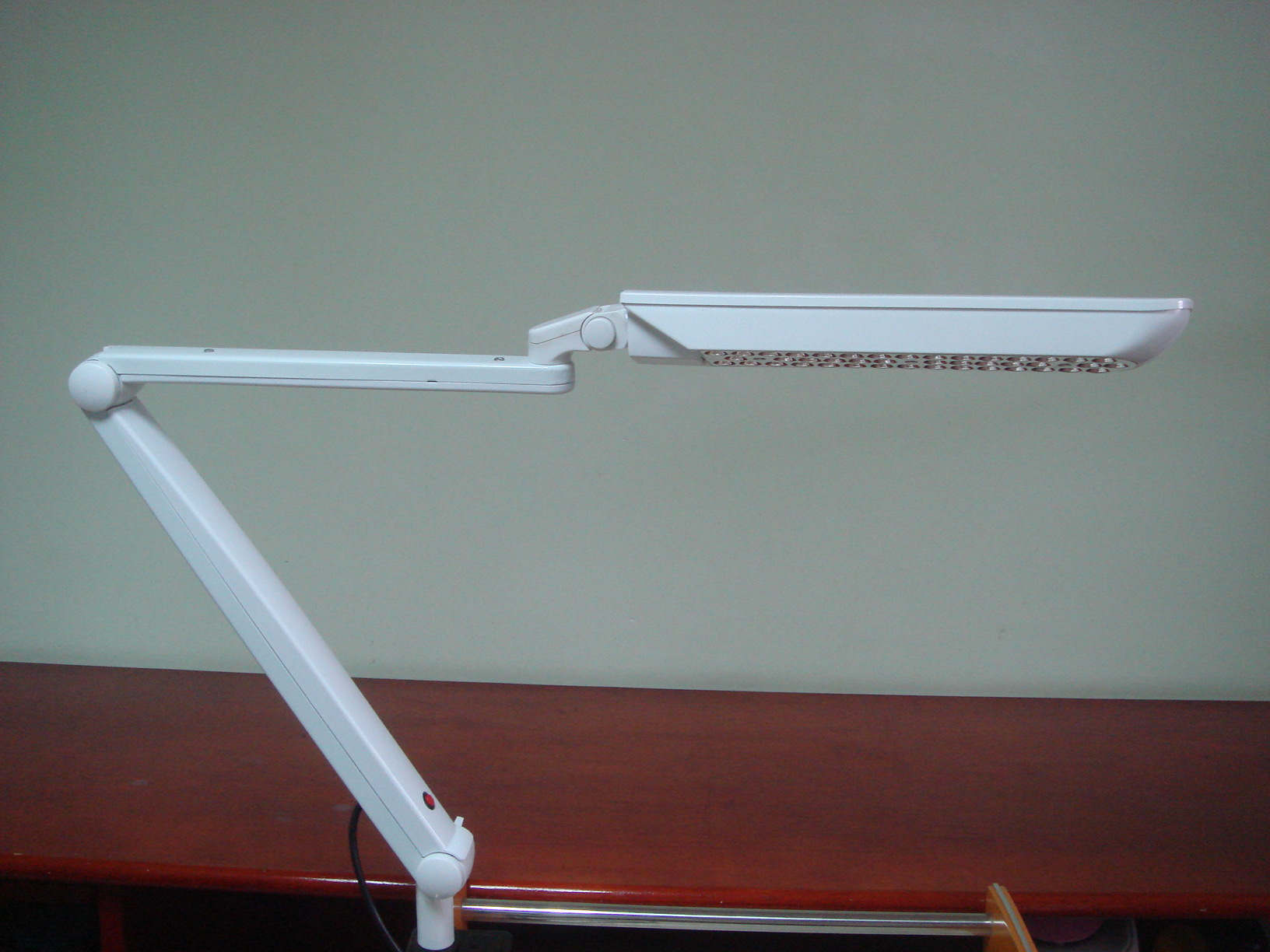 跨境货源工厂直批美容院、家用美甲桌美甲照明灯NAIL LAMP