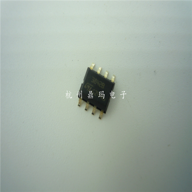 UC3842BD  UC3842   全新原装  SOP-8 贴片八脚集成电路(IC)原装1