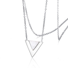 韩版时尚几何三角形女款项链 钛钢吊坠 贝壳三角V字形锁骨链批发