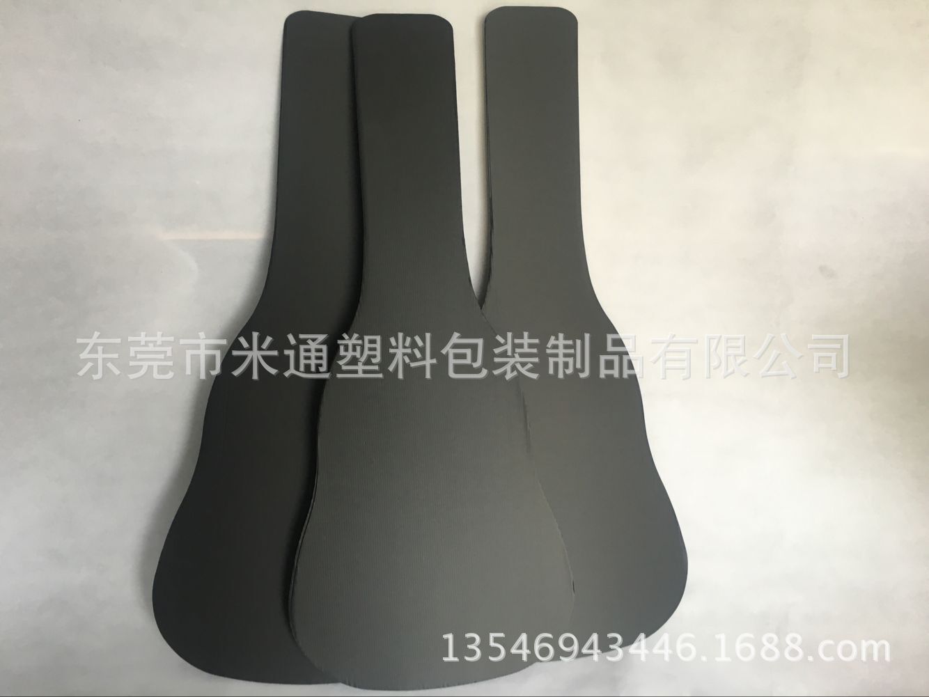 供应4mm黑色塑料中空隔板 吉他箱包内衬隔板