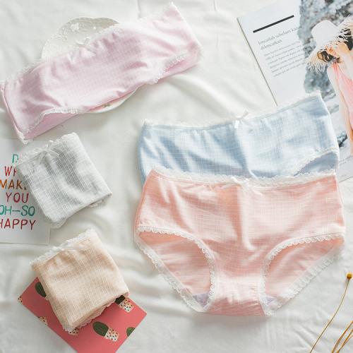 Korean version new checkered lace underwear for women students, refreshing and breathable, simple and comfortable, cute middle waist triangle pants, wholesale