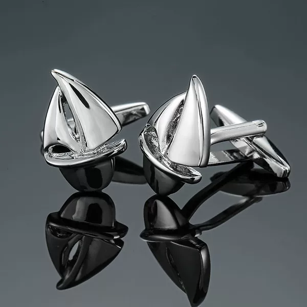 Silver sailing