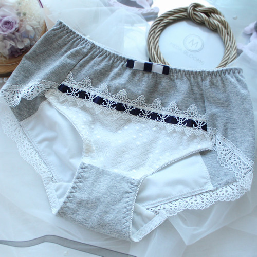 Day single cotton night use side leakage menstrual underwear cotton student style menstrual period girls underwear buttocks manufacturer wholesale