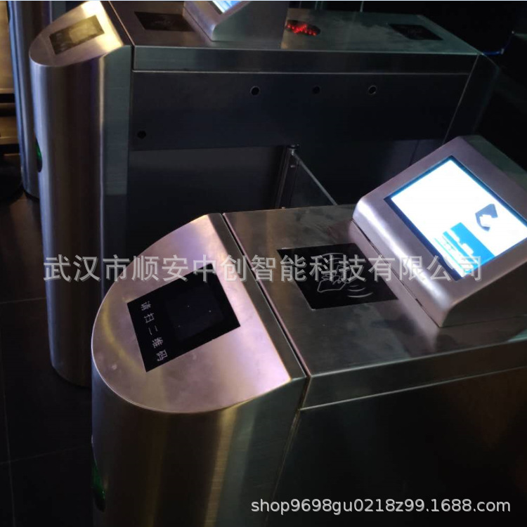 游乐场儿童水上乐园电影院游泳馆景区售票系统检票二维码闸机厂家