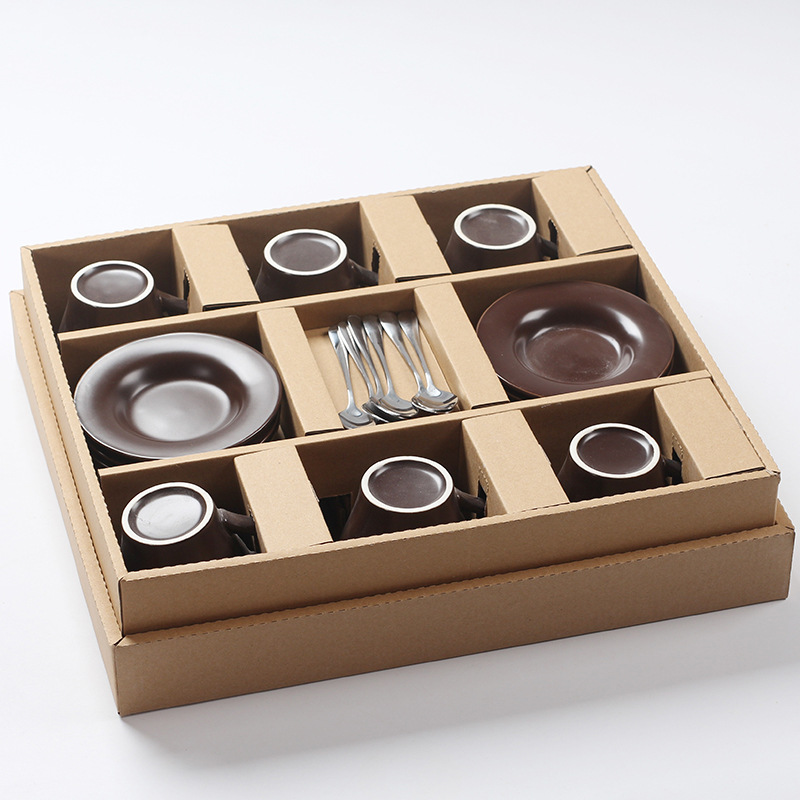 Taza de cerámica creativa taza de agua taza de moda simple taza de café caja de regalo conjunto de cuchara al por mayor