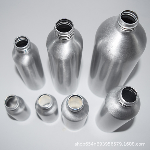 Cosmetic container