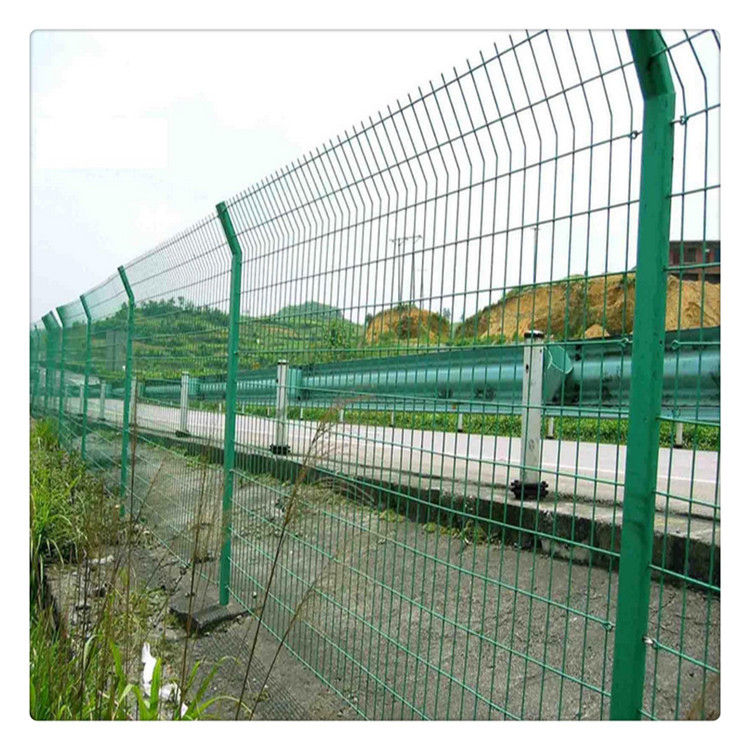 加工生产小区围栏 铁艺护栏  铁丝围栏 马路护栏 泳池围网