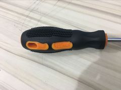 Tool for removing stones from car tires, screwdriver-shaped professional cleaning card stuck small stones and debris, off-road essential