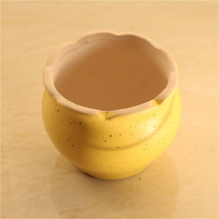 노란색