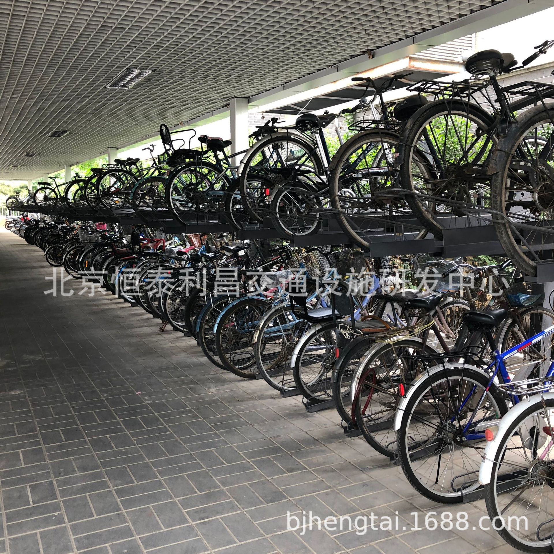 《北京恒泰》供应镀锌钢双层自行车停车架 自行车停放架 自行车架