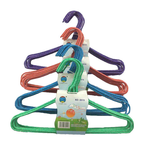Manufacturer wholesale creative children's clothes hangers, household storage traceless clothes drying racks, plastic-impregnated wire clothes hangers