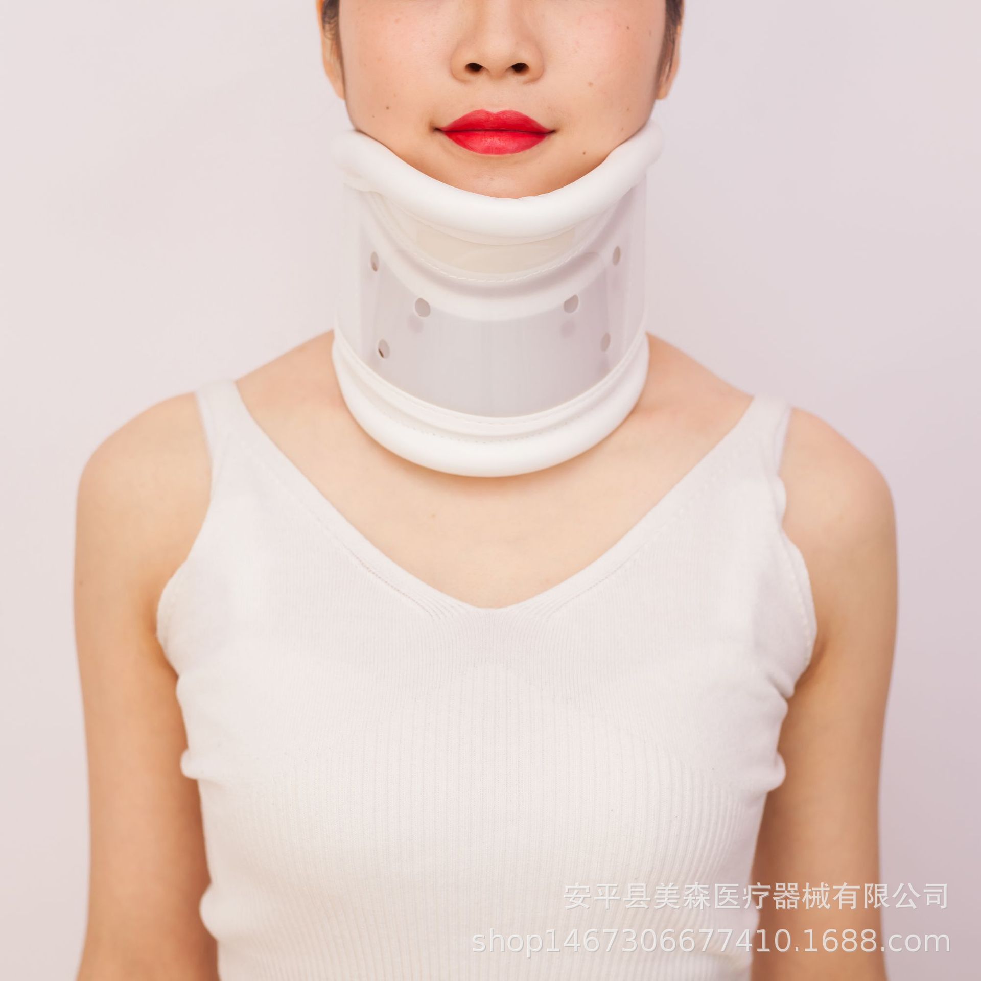 成人儿童费城颈托 四合一颈托 硬式塑料围领高分子颈托颈椎托下巴-阿里巴巴