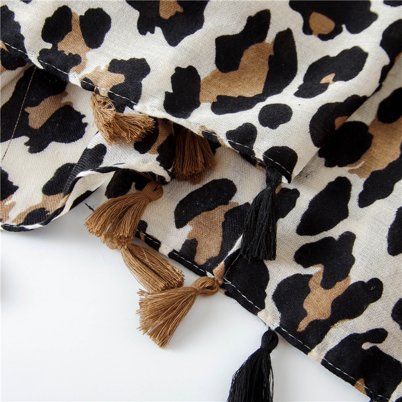 Classic Fashion Leopard Scarf Long Section Cotton And Linen Shawl display picture 32