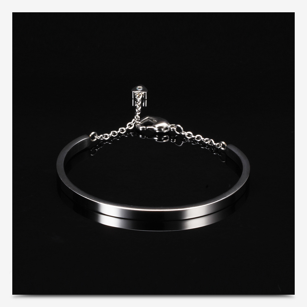 Solid Color Pattern Women's Gender Hip-hop Retro Solid Color Titanium Steel Plating Gold Plated Bangle