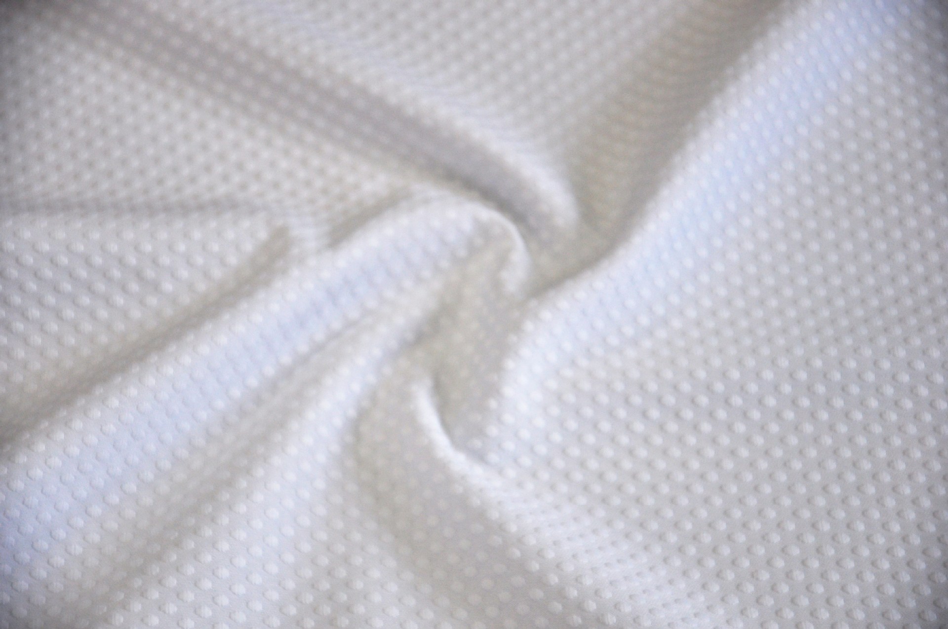 小点子跆拳道服装面料超轻带弹力小豆豆料功夫面料 美国白